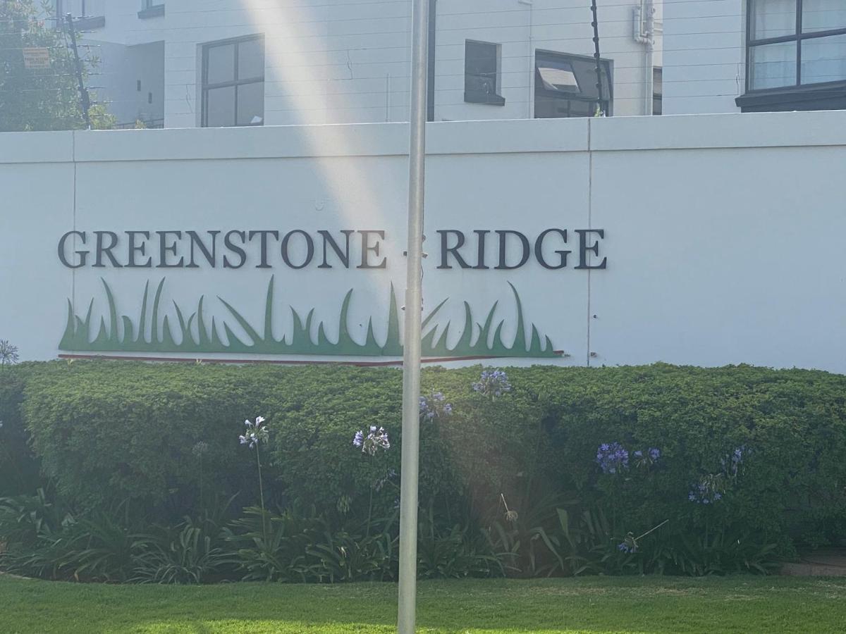 Greenstone Ridge Apartment Johannesburg Exteriör bild