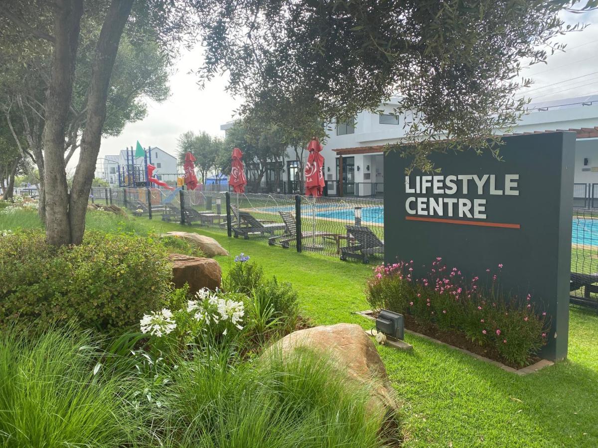 Greenstone Ridge Apartment Johannesburg Exteriör bild